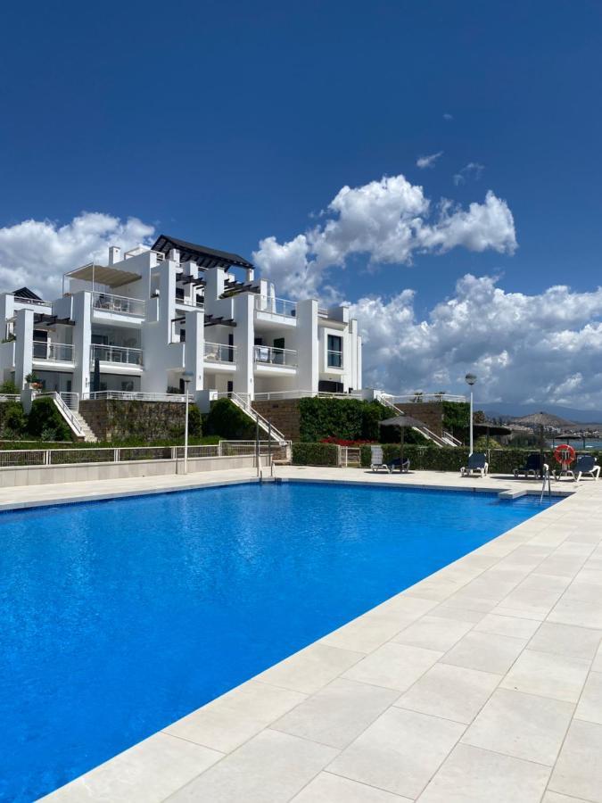 Sunshine Beach Front Complex, Wifi, Modern Casares Kültér fotó
